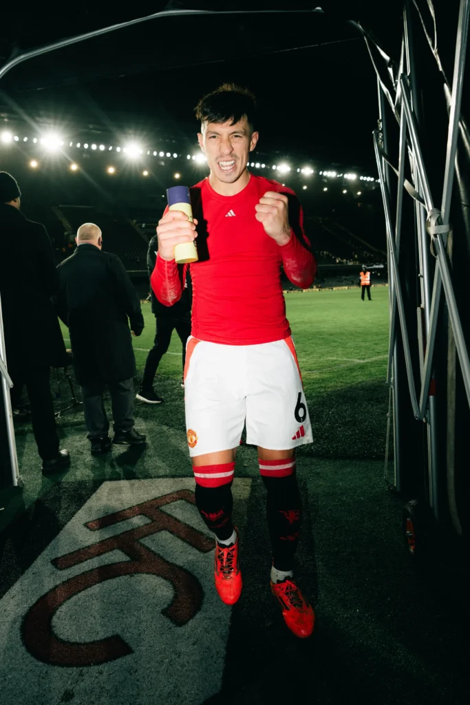 Martinez's Heroics Clinch Crucial 1-0 Win for Manchester United at Fulham 1 Martinez with Man of The match award smiling!
