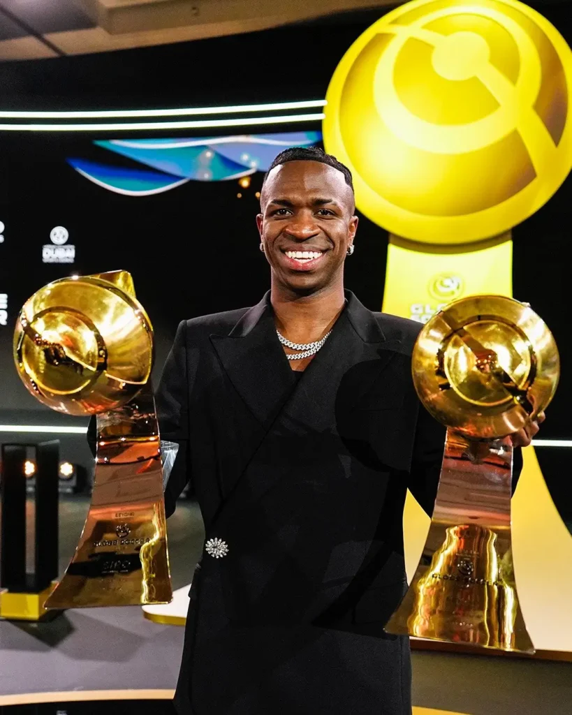 Saudi Pro League's Staggering €300M Bid for Vinicius Junior Shakes Football World! 1 Vinicius With Awards