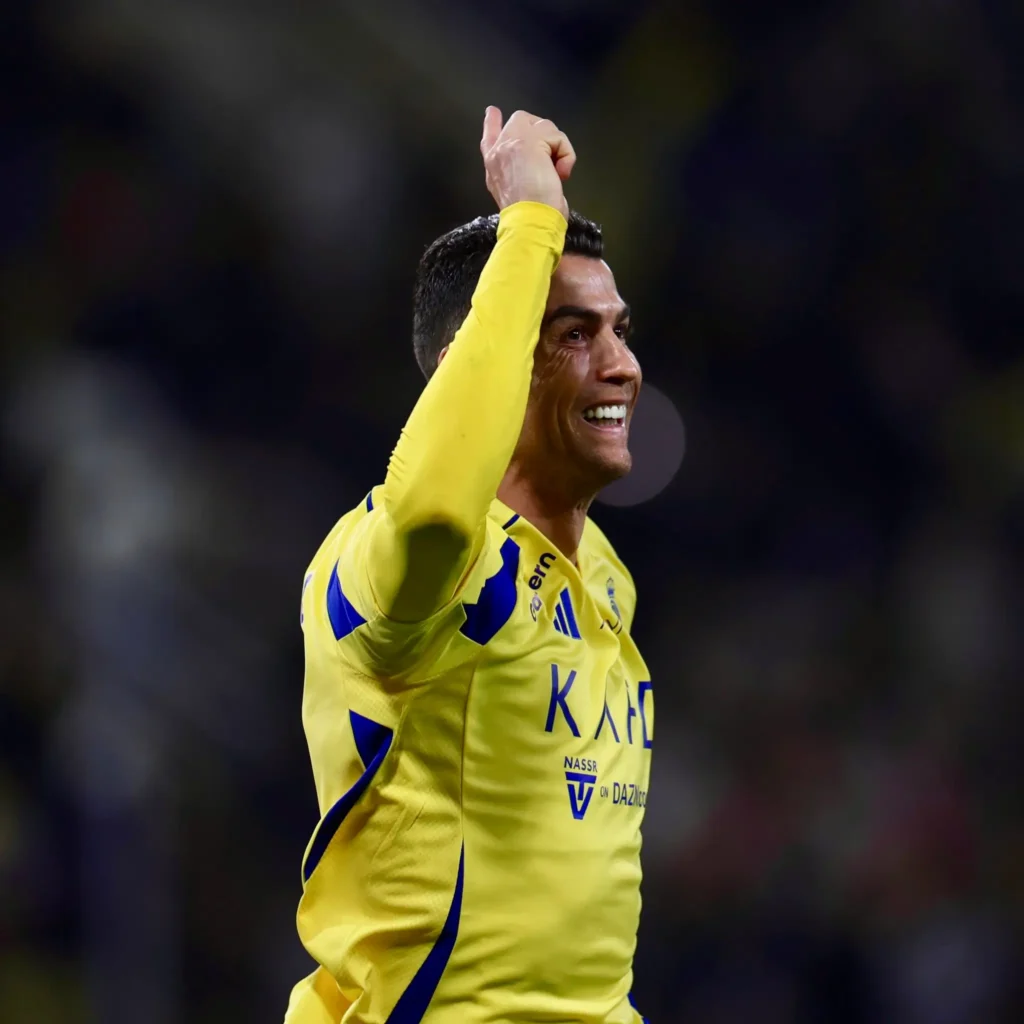 Sensational Ronaldo Strikes Again: Goals and Assists Light Up Al-Nassr's 2 - 1 Victory Over Al-Raed! 1 Ronaldo sui celebration