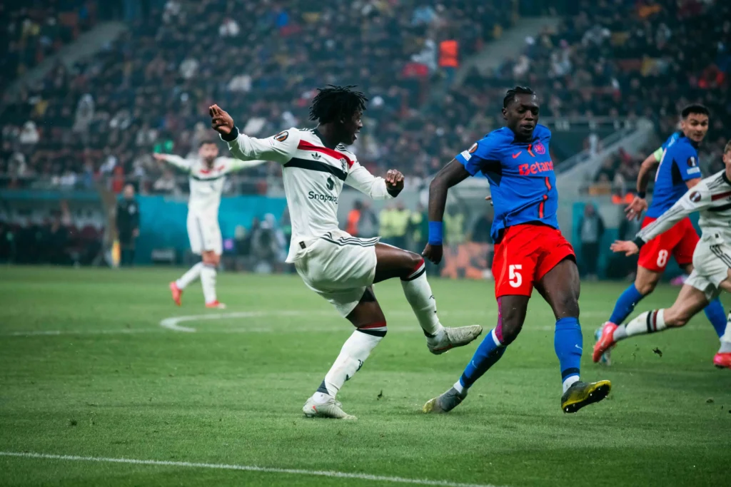 Kobbie Mainoo Propels Man Utd into Europa League Last-16 1 Mainoo Scores