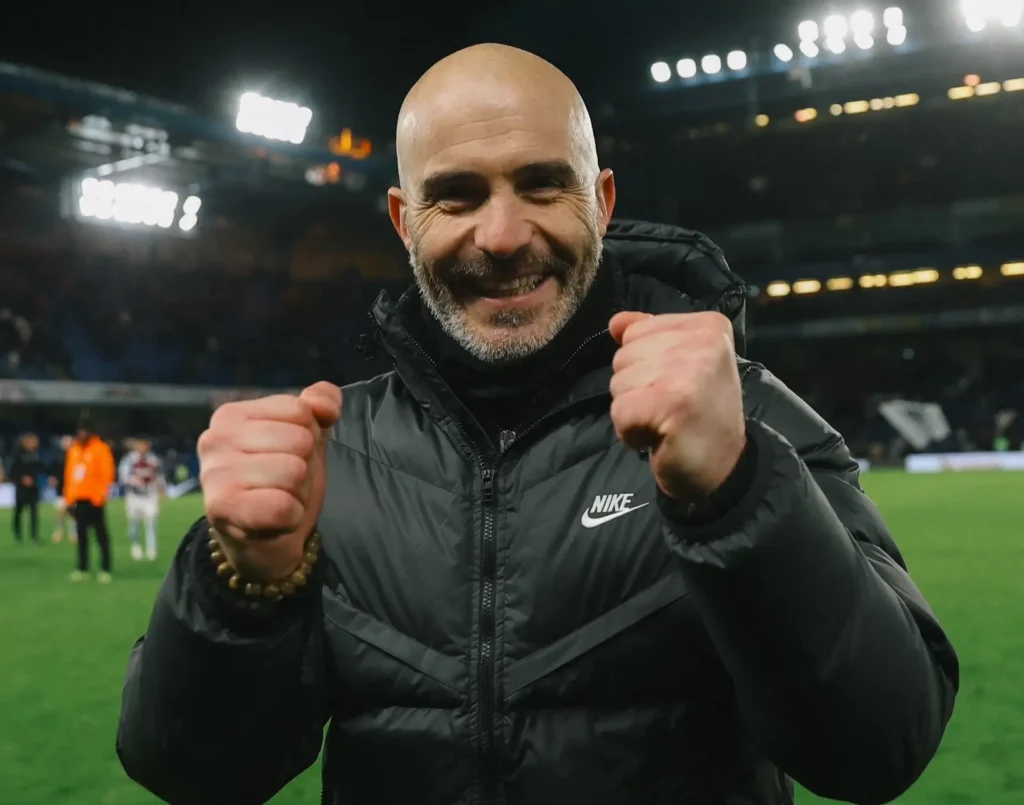 Chelsea's Gritty Battle and Palmer's Magical Masterstroke Against West Ham! 3 Enzo Maresca Celebrating