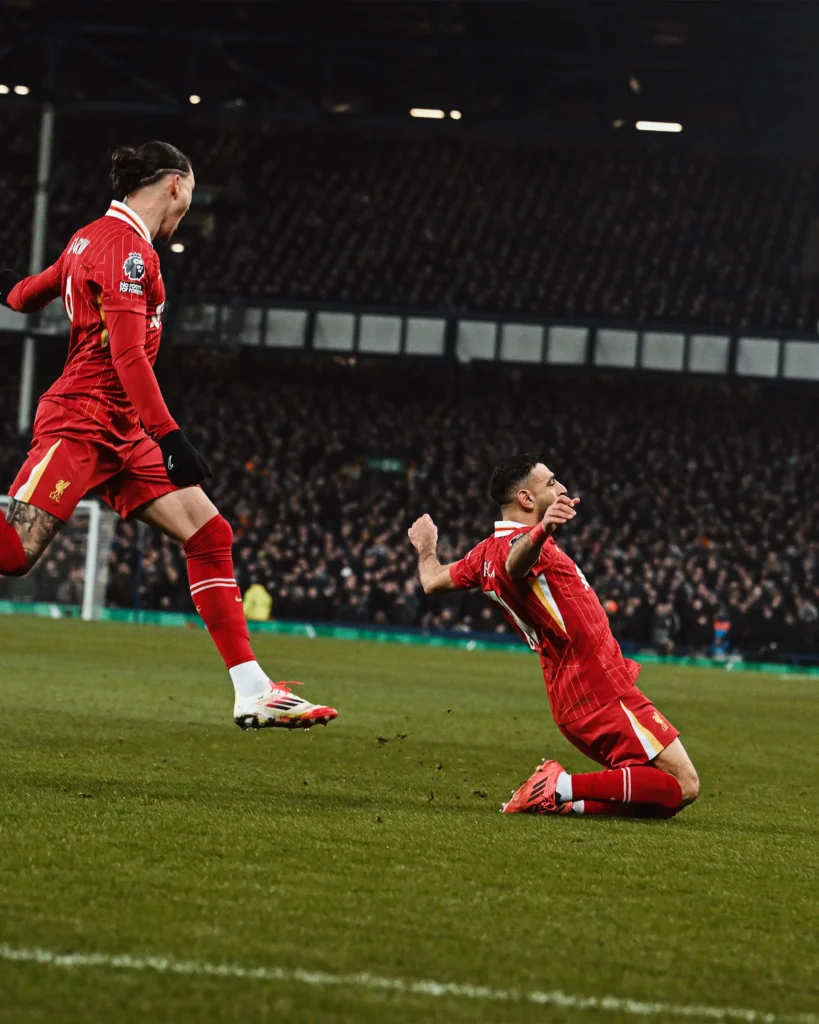 Heartbreak at Goodison: Liverpool's Last-Gasp Draw in Final Merseyside Derby 3 Salah and Nunez Celebrating