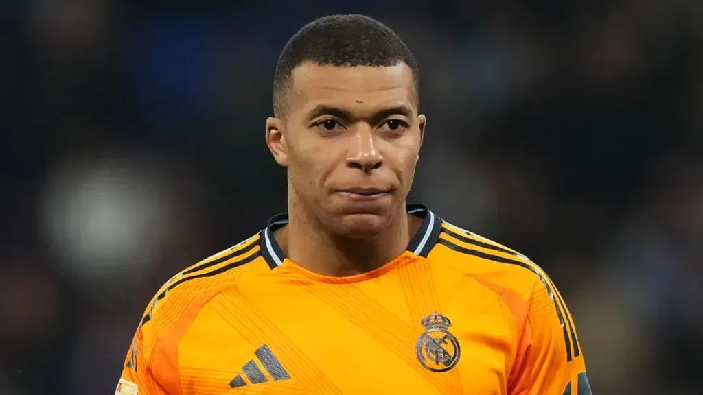 Wasteful: Real Madrid Drops Points Against Espanyol in a 1 - 0 Defeat, Blowing Title Race Wide Open! 2 Mbappé with disappointment look
