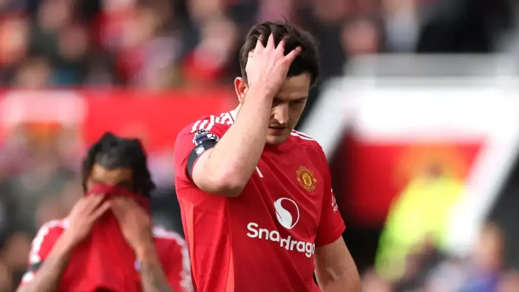 Man Utd's Kobbie Mainoo Striker Experiment Backfires in 2-0 Loss to Crystal Palace 2 Man United Maguire