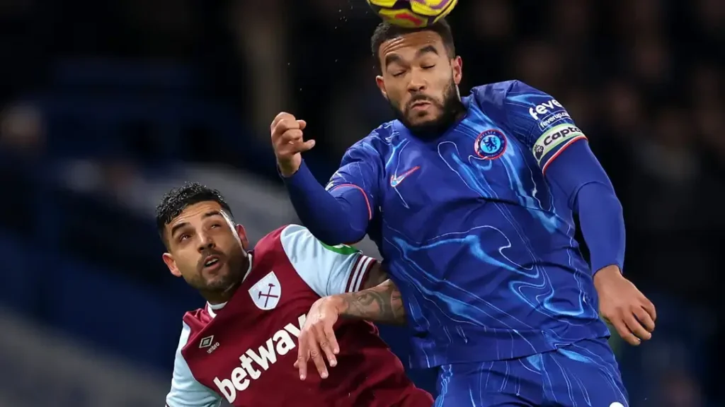 Chelsea's Gritty Battle and Palmer's Magical Masterstroke Against West Ham! 1 James in action in Chelsea's 2 - 1 Against West Ham