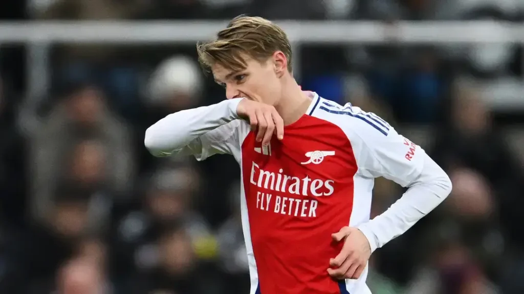 Shocking Arsenal Player Ratings vs Newcastle: 3 Reasons Why the Gunners Desperately Need Alexander Isak! 2 Odegaard Frustrated
