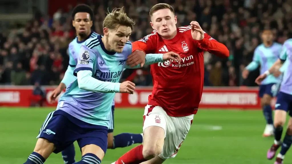 Arsenal's Frustrating Stalemate: Defensive Solidity Meets Offensive Struggles 1 Arsenal's Odegaard