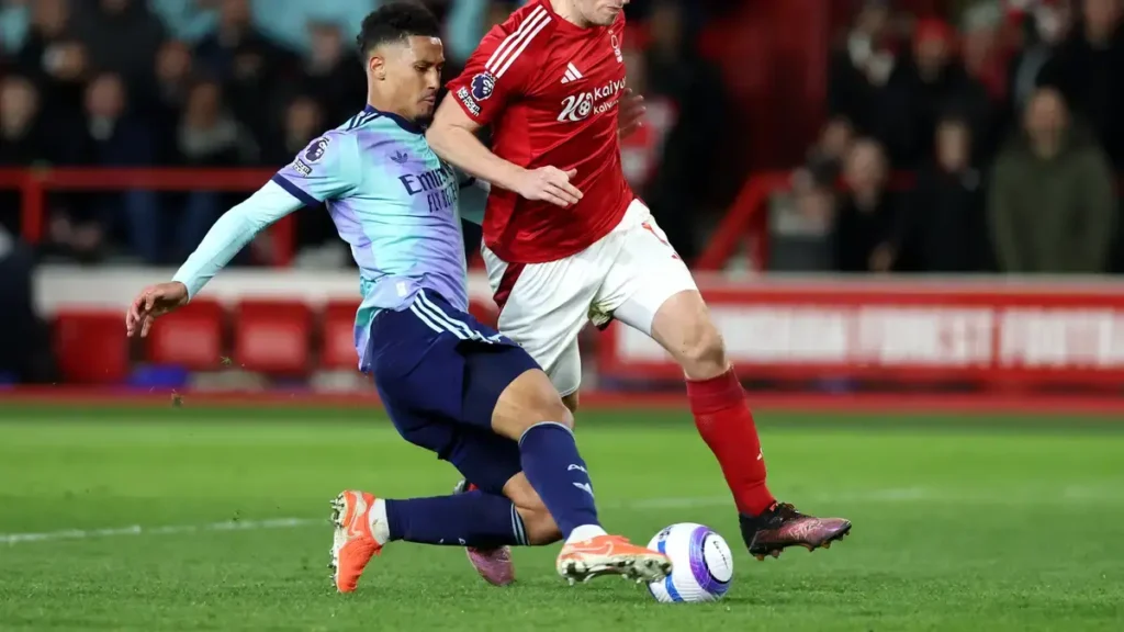 Arsenal's Frustrating Stalemate: Defensive Solidity Meets Offensive Struggles 2 Frustration on Arsenal's players face