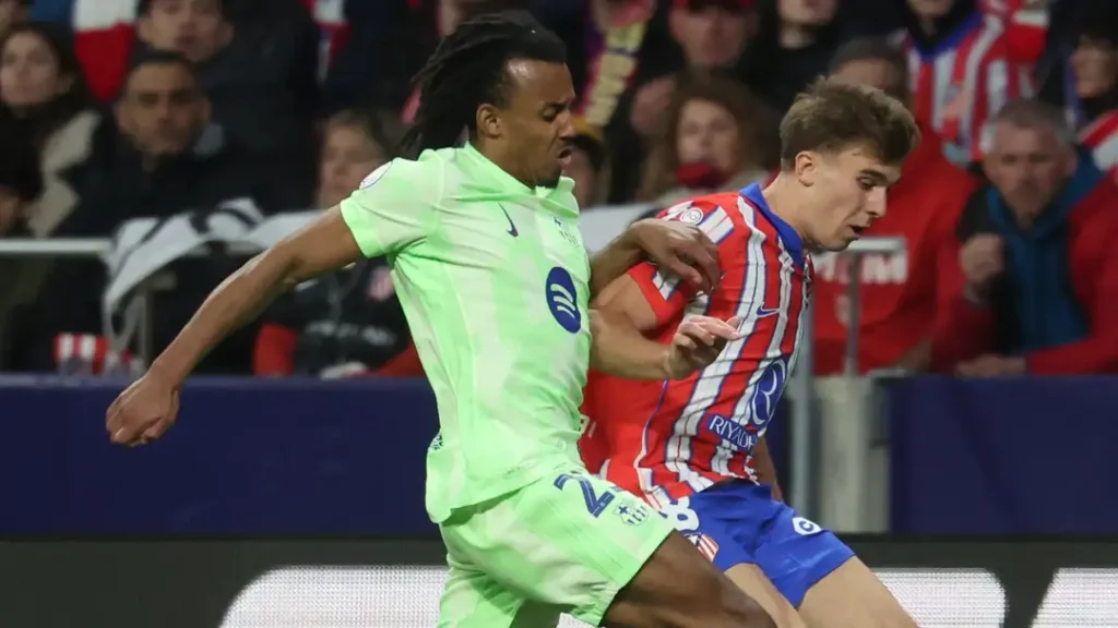 Ferran Torres' Heroic Strike Propels Barcelona to Copa del Rey Final Showdown with Real Madrid. 2 Balde Barcelona's solide defense