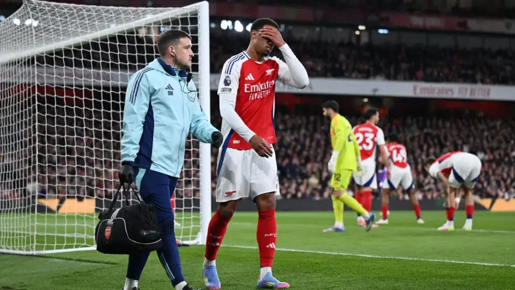 Saka Shines in Arsenal’s Rollercoaster Night Against Fulham: A Tale of Triumph and Tragedy 2 Gabriel injury
