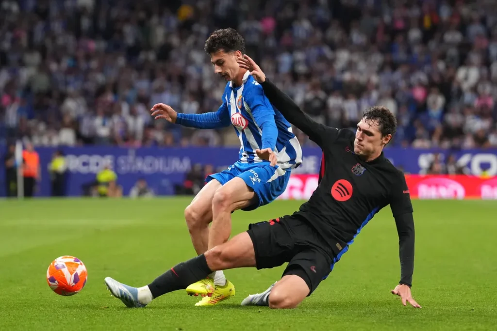 Yamal Steals La Liga Glory: Three Explosive Talking Points from Espanyol 0-2 Barcelona 2 Fabian in action